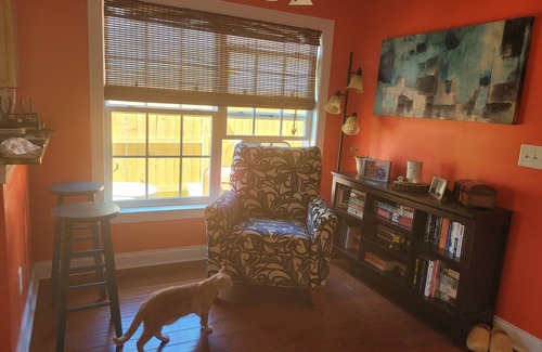 Johns Island Casa | Room and Den in an Island Home!