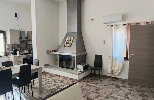 Villacidro Apartamento | Room 'Camera - Muru Mannu' with Mountain View, Wi-Fi and Air Conditioning