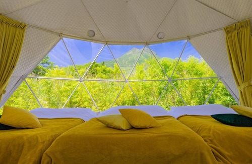 Yufuin Onsen Cabina | Room dome tent with hot spring 1 night and 2 / Yufu Ōita