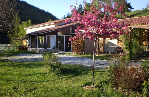 L'Epine Apartamento | Habitación 'Edelweiss' con terraza privada, jardín compartido y Wi-Fi