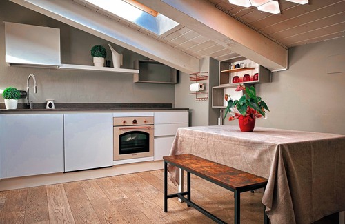 Ravenna Apartamento | Room in Apartment - The Sweet Attic of Lu in the Historic Center