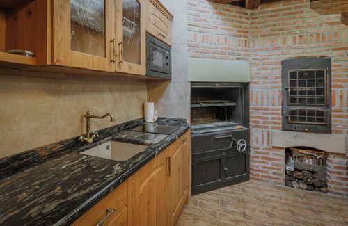 Palacios de la Sierra Apartamento | Habitación 'Las Torres' con terraza compartida, jardín compartido y Wi-Fi