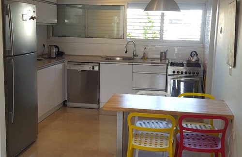 Kiryat Ono Apartamento | Room near Sheba Medical Center and TLV Airport