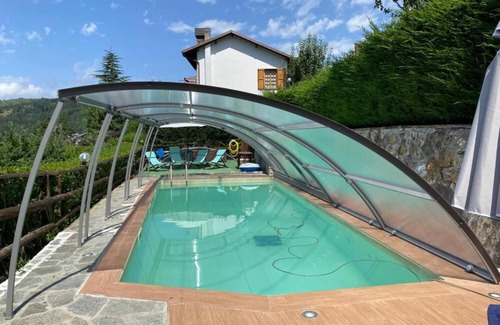 Santo Stefano dʼAveto Apartamento | Habitación 'Soldanella' con vistas a la montaña, piscina compartida y Wi-Fi