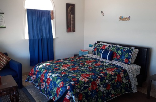 Revere Casa | Room With Fantastic Front Ocean And Beach View! House Right Across The Ocean!