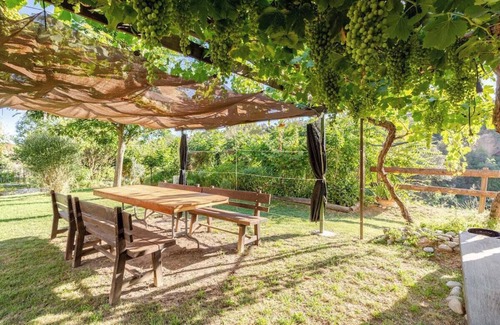 Hoz y Costean Cabaña | Habitación con sala, baño y terraza privados en casa rural