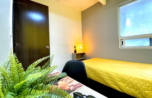 Santa María la Ribera Hotel | ROOMIES HOSTEL - Santa Maria La Ribera