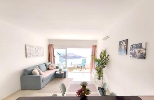 Callao Salvaje Apartamento | ROSA DE MAR 1 - parking, pool, beachfront, tv channels