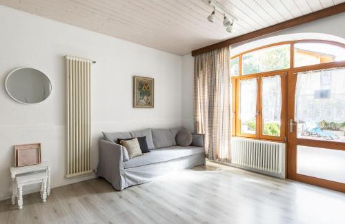 Castagnola Apartamento | Rose Apartment by Quokka 360 - refined two-bedroom apartment with garden