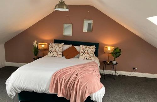 Sunderland Casa | Rose Cottage - City Centre, Hospital CrownWork Studios, Nissan & Stadium of Light