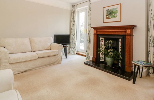 Llanvihangel Crucorney Casa | ROSE COTTAGE, family friendly, with open fire in Abergavenny