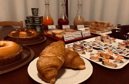 San Martino Bassa Cama Y Desayuno | Rosso Di Sera