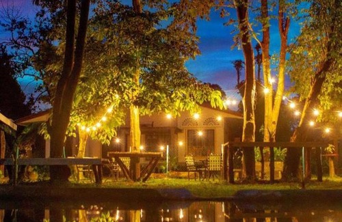 Air Hangat Villa | Rouhi Retreats By Doulos