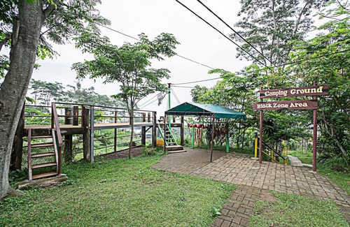 Trawas Alquiler De RV | Royal Caravan Hotel Trawas