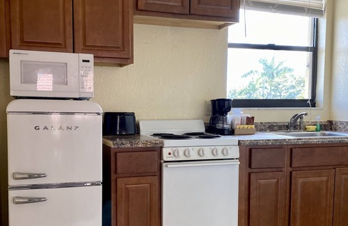 Royal Palm Beach Hotel | Royal Inn Hotel