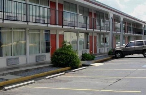 Alcoa Hotel | Royal Inn Knoxville Airport Alcoa