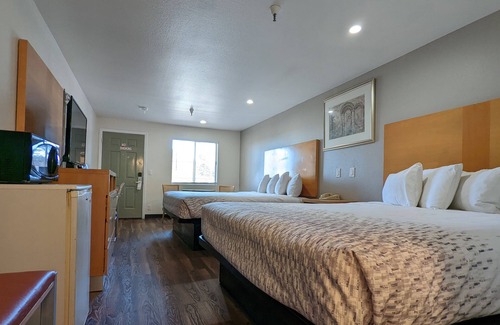 South San Francisco Hotel | Royal Inn