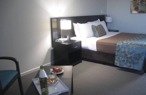 Miles Hotel | Royal Motel Miles