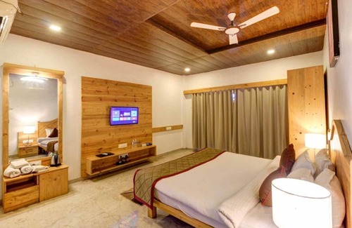 Mahabaleshwar Hotel | Royal Resort