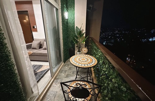 Baguio Condominio | Royale Cabin Baguio City (Hotel-Inspired Stay)