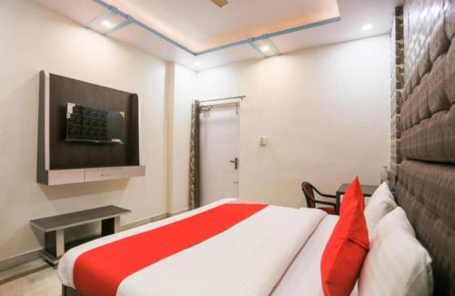 Hazratganj Hotel | RROOMS Eco Hotel Nimisha