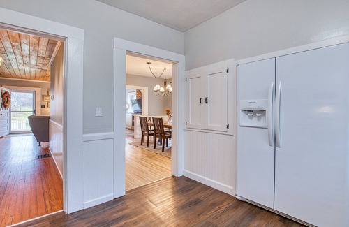 Canton Casa | Ruby ~ Graceful Southern Lady