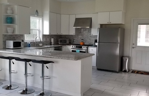 Fort White Casa | Isla del Ron país "Casa Rosada"