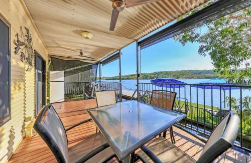 Lake Bennett Casa | Rumah Surgah on Lake Bennett