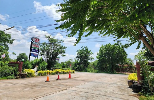 Chonnabot Villa | Rung Rueng Resort