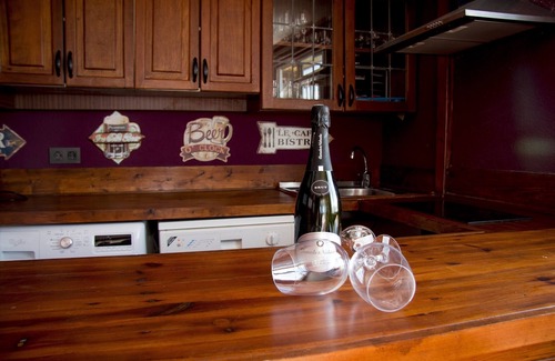 Collado Mediano Casa | CASA RURAL CON JACUZZI Y PISCINA CUBIERTA EN PLENA SIERRA DE GUADARRAMA