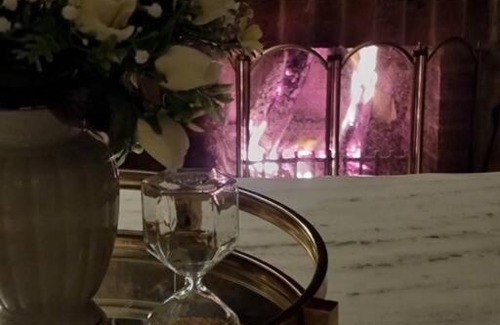 Wisbech Villa | Rural Farmhouse with Swimming Pool Getaway