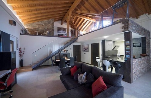 Andoin Casa | Casa rural (alquiler íntegro) La Morada de Andoin para 14 personas