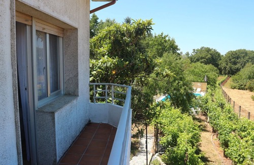 Loureiro Casa | Casa rural con piscina y barbacoa. Camino de Santiago. Próxima a Ribeira Sacra