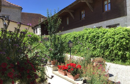 Eclance Casa | Rural retreat in Champagne Country with large pool - Friends & family friendly!