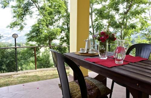 Casalfiumanese Apartamento | Rural Retreat in Sassoleone