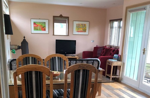 Benson Chalet De Esquí | Lodge rural con cocina. Solárium orientado al sur, jardín, vistas a campos abiertos.