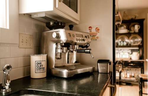 Jamestown Casa | Rust House Inn, hogar de estilo histórico de artes y oficios