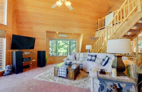 Duck Creek Village Casa | Rustic Duck Creek Village Cabin with Decks!