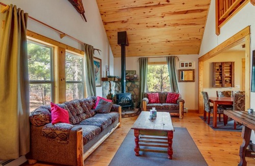 Pagosa Springs Casa | Rustic Pagosa Springs Cabin with Hot Tub and Game Room