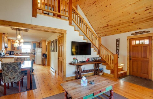 Pagosa Springs Casa | Rustic Pagosa Springs Cabin with Hot Tub and Game Room
