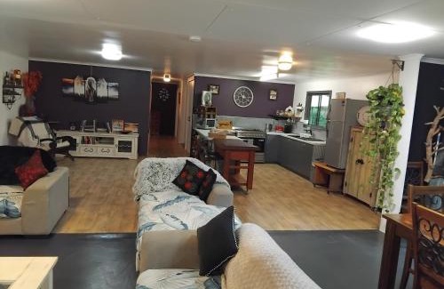 Jaggan Casa | Rustic Retreat