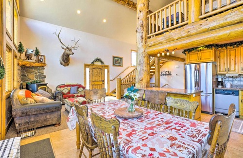 Sterling Cabina | Rustic Sterling Cabin: Walk to Palisade Lake!