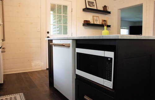 Taylorsville Cabina | Rustic Cabin located on Ellendale Farm