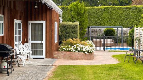 Tamahere Casa | Rustling Oaks NZ Boho Pool House