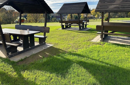 Neuhaus-Schierschnitz Apartamento | Wohnmobilstellplatz 1 - Wohnmobilstellplatz Rotheul