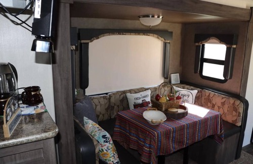 Hemet Casa | RV Lugar tranquilo en la montaña