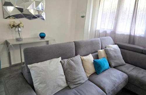 Orly Apartamento | Séjour à Orly à 12 minutes d'Orly Airport et de Paris 14ème - AUX REFLETS PASTELS