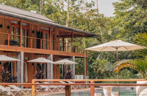 Bocas del Toro Hotel | S Boutique Hotel