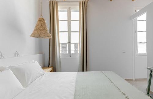 Ciutadella de Menorca Hotel | S'Enclova Petit Hotel