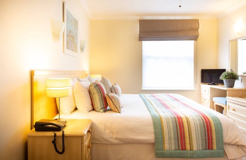 Saint Helier Apartamento | SACO Jersey Merlin House